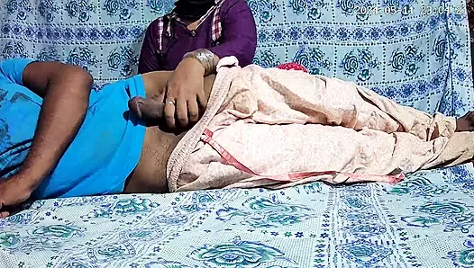 Ateşli edepsiz oğlan ve kız odada seks yapıyor