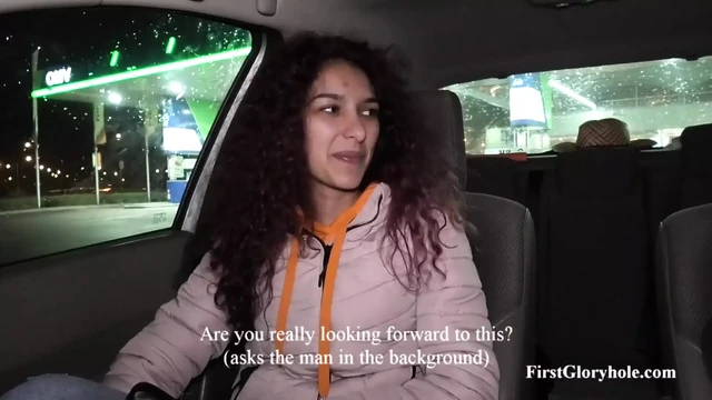 Genç anne Lilien - birçok erkeğin ilk adamı ve firstglorhyole'den önceki röportaj (videonun sadece bir kısmı)