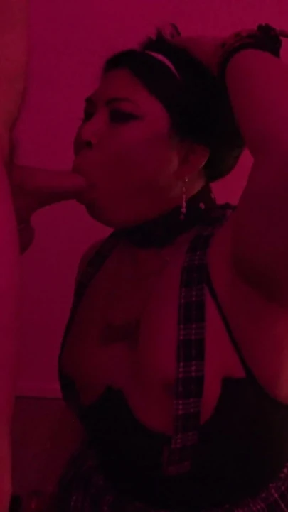 Pembe odada oral seks