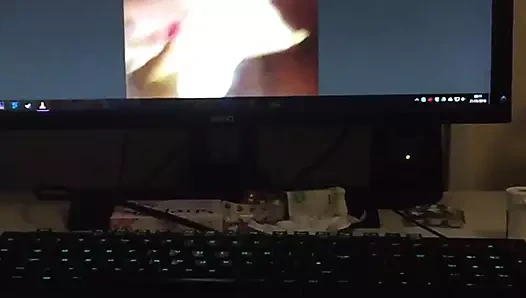 Beni ve nişanlımı seks kasetine wanking devam etti