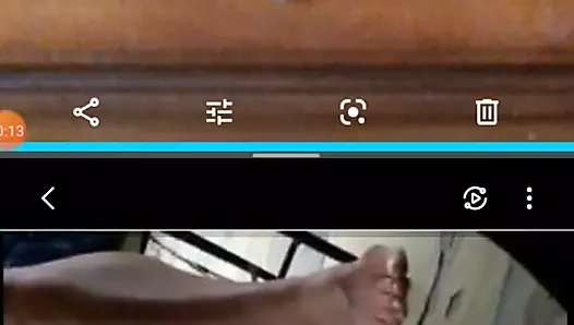 Tatlı boşalmak haraç için ona bacaklar ve ayaklar