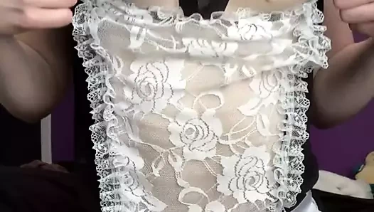 Hizmetçi fetişi pembe meme ucu kız