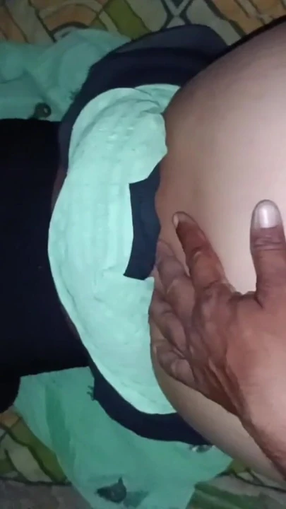 Devar ji, üvey erkek kardeşin dışarıda, götümün kaşıntısını sil, kayınbiraderi, kimseye söylemeyeceğim, seni sikmek istiyorum | Klip 1