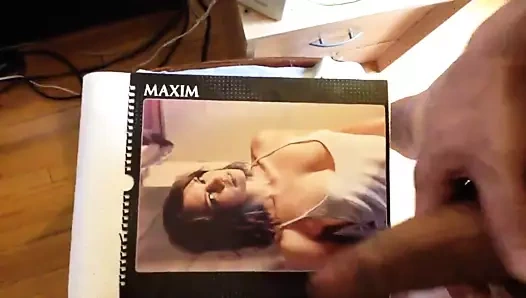 Lauren Cohan'a boşalıyor