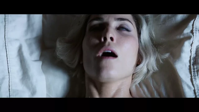 Ünlü seks sahnesi: noomi rapace yenilir ve dövülür.