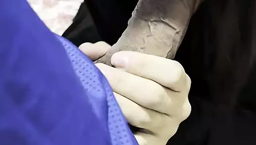 Amcığımı biraz emdim ve ona güzel bir sakso çektim, ne ateşli bir parmak