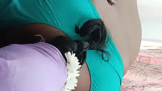 Kocam evimde çok sert sikişiyor amcığımı sikiyorum büyük göğüslerime yağ masajı büyük götüme sert sikiş