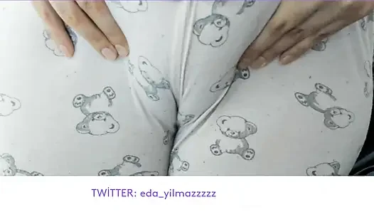 CAMELTOE- PAJAMA- SWOLLEN PUSSY