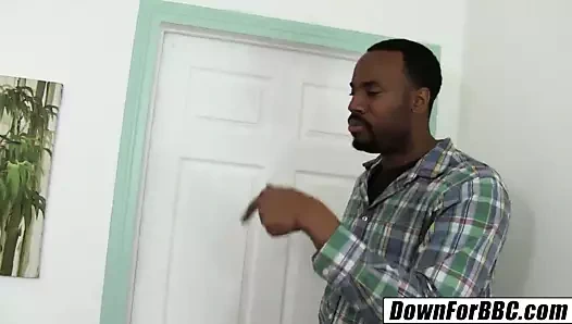 Aşağı bbc - alex Little'ın üvey kardeşi ona titan boyutunu gösterir