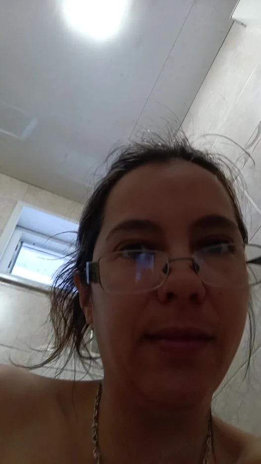 Ateşli banyo gösterisi!