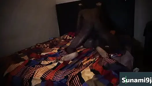 Uzun yarağın üzerinde çığlık attı