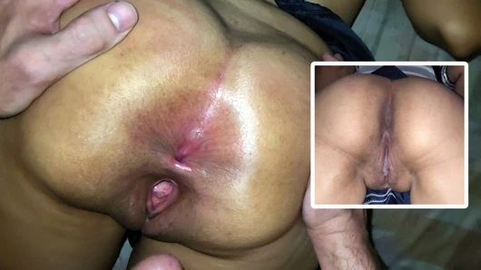 Bana mükemmel kalçalarını göstermek için dersi astı