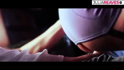 Ateşli bayan güzel bir masajı yapıyor