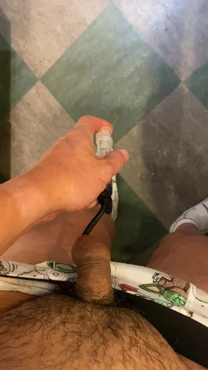 Sikime bolca kayganlaştırıcı pompaladım ve silikon sondayı hiç olmadığı kadar derinlere kaydırdım.