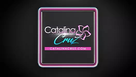 Catalina cruz - busty anne çizgi dansını seviyor - sikişmeye hazır