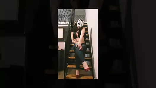 Teaser. merdivenlerde vera değirmeni.