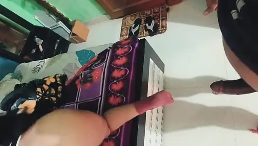 Horney Latika erkek arkadaşıyla domaltmalı büyük yarak