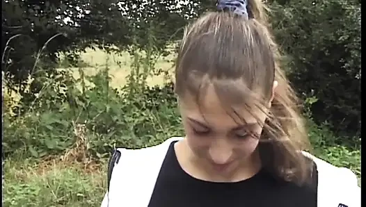 Olgun esmer açık havada ıslak sert