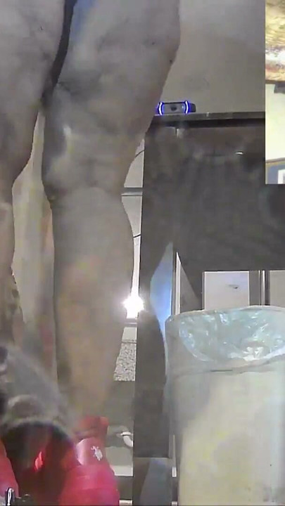 Büyük Kalçalı Siyah Kadın Xhamster İçin Dans Ediyor | Bölüm 1