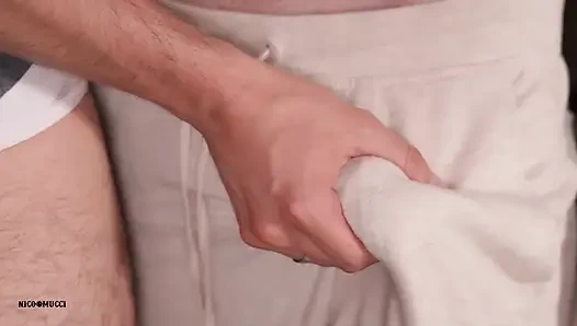 Ben ona tükürürken itaatkar üvey babam bana götünü veriyor