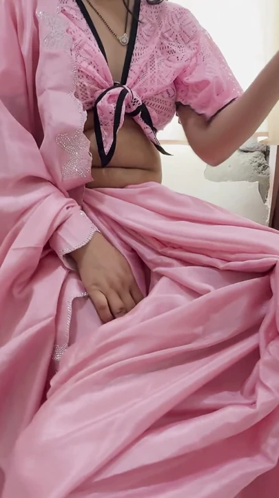 Boşanma Bhabhi Ne Apni Hawas Mitane Ke Liye Devar Ko Apne Dairesi Bulaya'da
