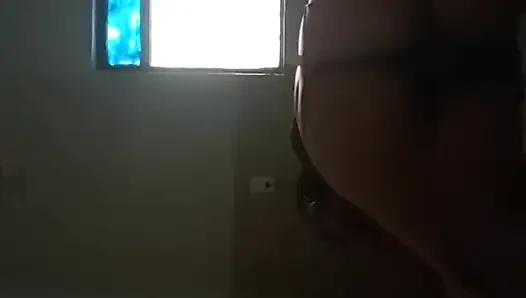 Eva sikişmeye dayanamıyor, seks yapmak için ucuz bir motele gittik
