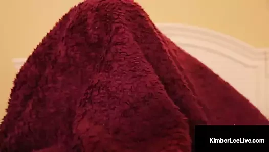 Genç kimber lee inanılmaz özensiz bir oral seks yapıyor!