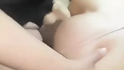 hatunlar kendi aralarinda takiliyor