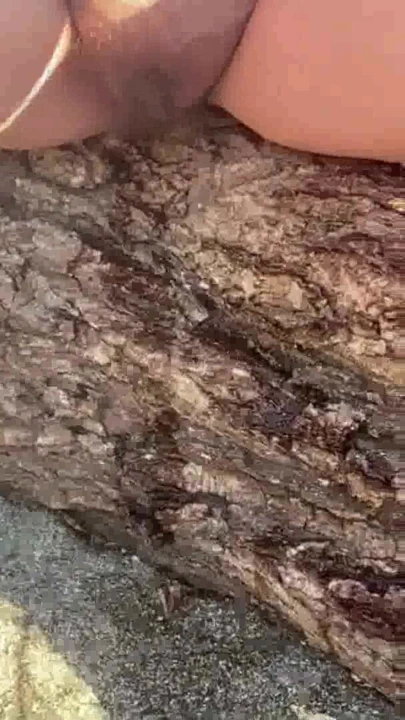 Açık havada halka açık plaj - işemek istedi, ben onu zaptederken neredeyse kendini işedi. Sokakta işemek zorunda kaldım. | Klip 1