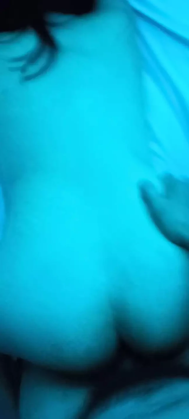 Öğretmenimi ziyaret ediyorum ve bana özel dersler veriyor