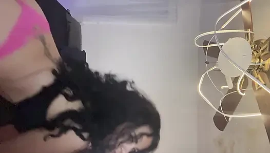 Desire me and enjoy me while I dance