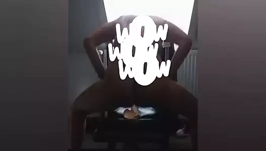 o en sevdiği oyuncak üzerinde dildoing