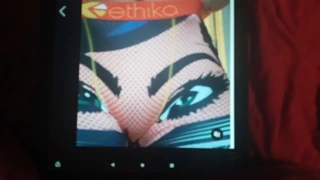 Geniş kalçalar, büyük ganimet, boşluk, sallanan ganimet