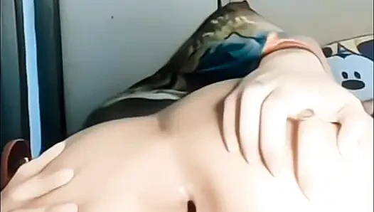 Babycat'in göz kırpan göt deliğine bak