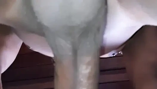 Sonunda amcığıma ateş etti.