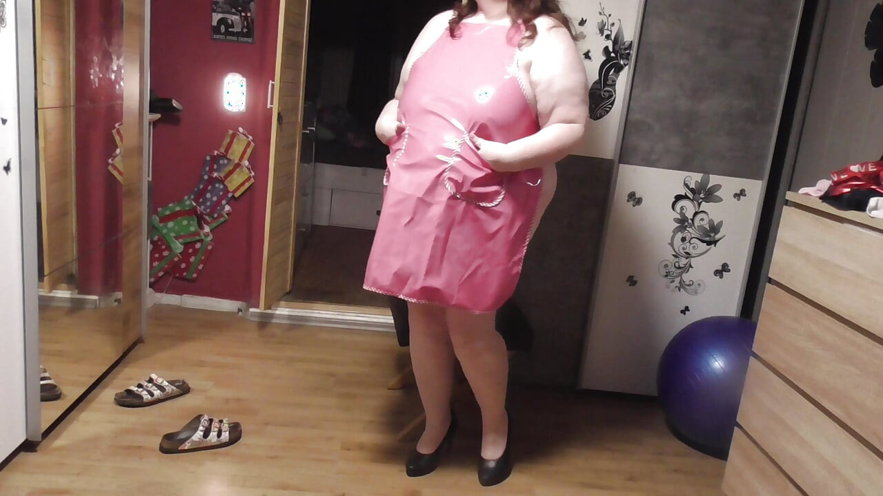 Rubber apron and what underneath would you like that