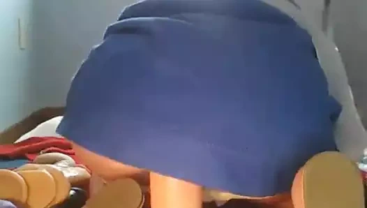 Ateşli bebek tutkulu seks oyuncağına biniyor - ev yapımı