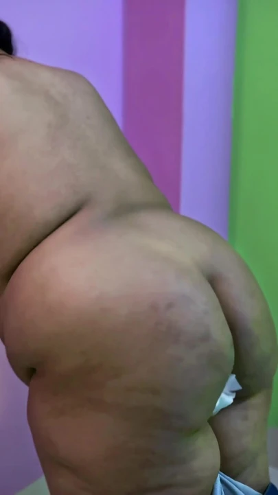 Mısırlı çiftçi kız sebze tarlasından odaya ve yabancı adam tarafından sikiliyor - Arap Müslüman iri güzel kadın ateşli kız sikiliyor | Klip 1