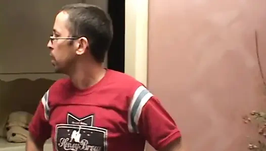 Csodálatos szőke kurva, aki egy csomó nagy színes farkat vesz be