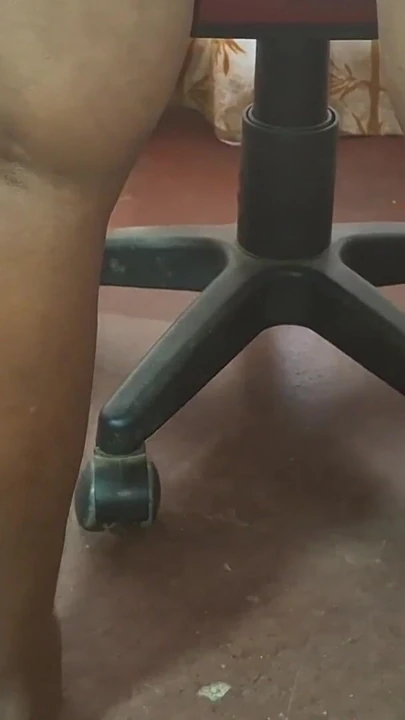 Güzel götlü Hintli hizmetçi şimdiye kadarki en ateşli viral video | Klip 1