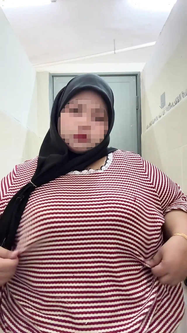 Endonezyalı azgın tesettürlü