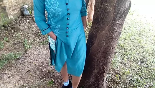 Desi Hint yenge açık kamu büyük göt gösteri derleme