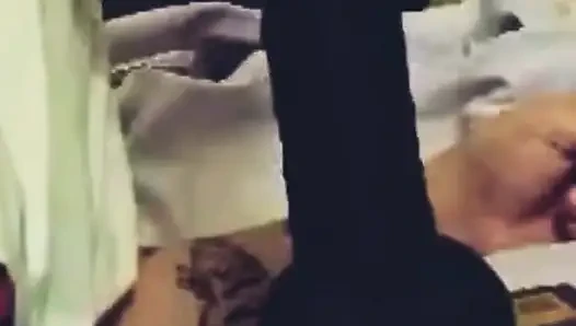 O Plastik Yarağı Emen Deri (dildo Yüz Sikişi Bakış açısı)
