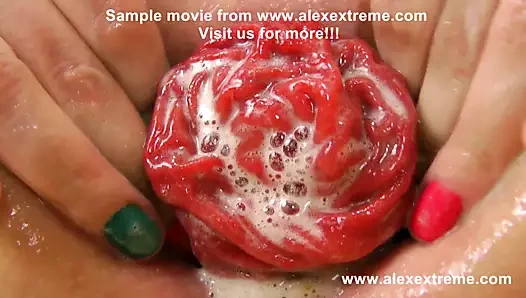 Sıcak sarışın sapıkça niky - anal kendini fisting &amp; prolapsus