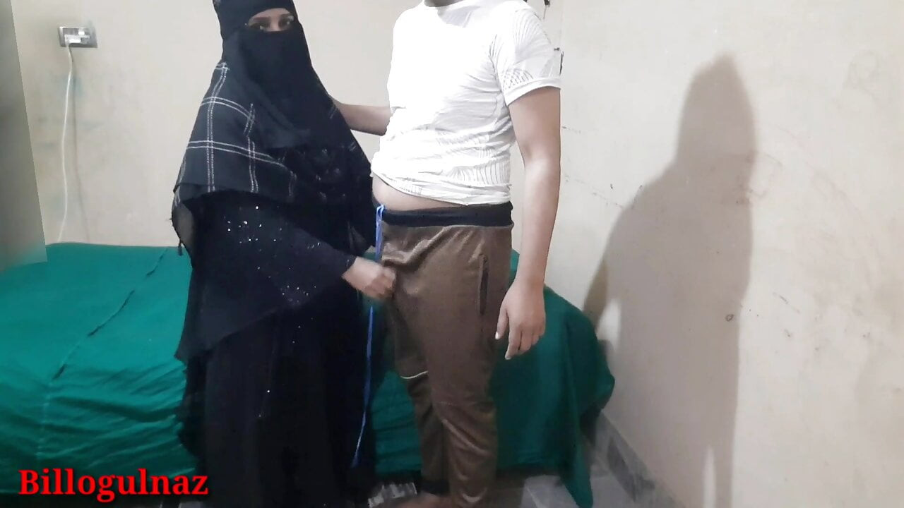 Muslim hijabi hizmetçi gets becerdin içinde the göt ve kedi sonra oral seks