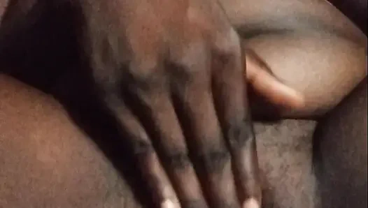 Tam zamanlı mastürbasyon tek başına