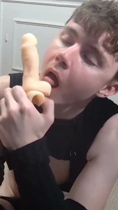 İlk Femboy Porno Keyfi! | Bölüm 1