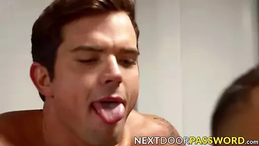 atletik eşcinsel yakalandı için solicing matkaplar bu memur çıplak