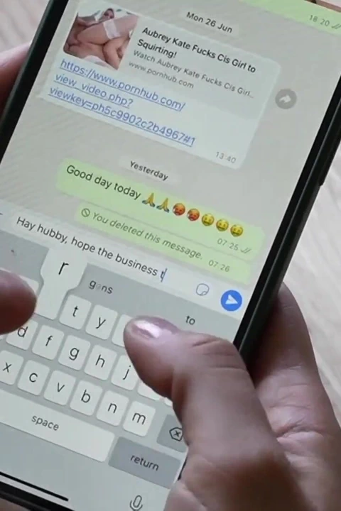 Alice kocası uzaktayken Dimitri'nin siyah yarağının gölgesi oluyor!