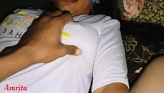 bhabhi ko raat me jor se choda in house Hindi audio. step sister ki chudai.